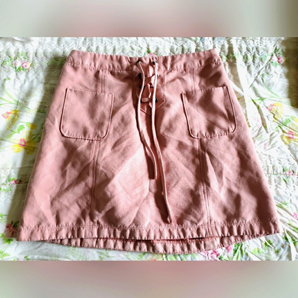 Hollister Girls Pink Suede Mini Skirt💕